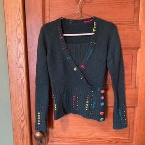 Boho Green Sweater with Hand-sewn Yarn Detailing (Size Small)